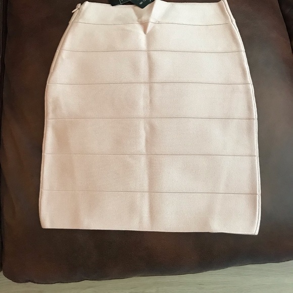 ๐HP๐ NWT Pink Bebe bandage skirt - Picture 5 of 7